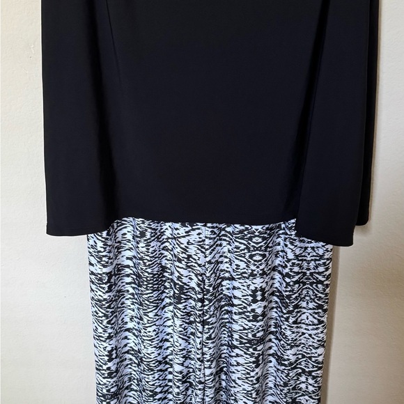 Women’s Emma & Michele Medium Black and white jumpsuit - Picture 6 of 6